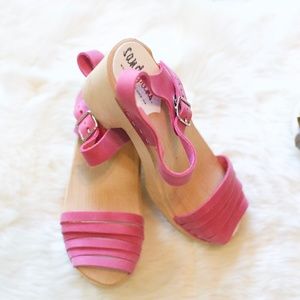 Hot Pink Suede Sandgrens Clogs